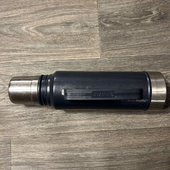 Stanley Classic Vacuum Thermos 100 Anniversary Edition 1 Qt Stainless Steel Navy - Picture 6 of 11